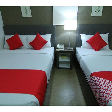 Oyo 24H City Hotel Near Makati Medical Center 마카티 외부 사진