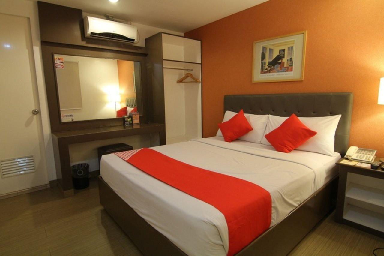 Oyo 24H City Hotel Near Makati Medical Center 마카티 외부 사진