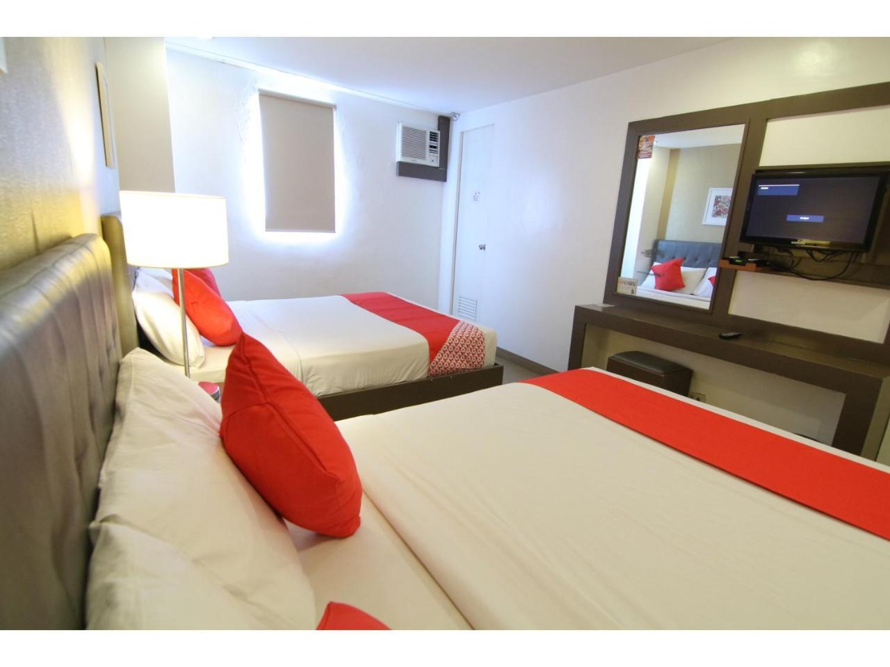 Oyo 24H City Hotel Near Makati Medical Center 마카티 외부 사진