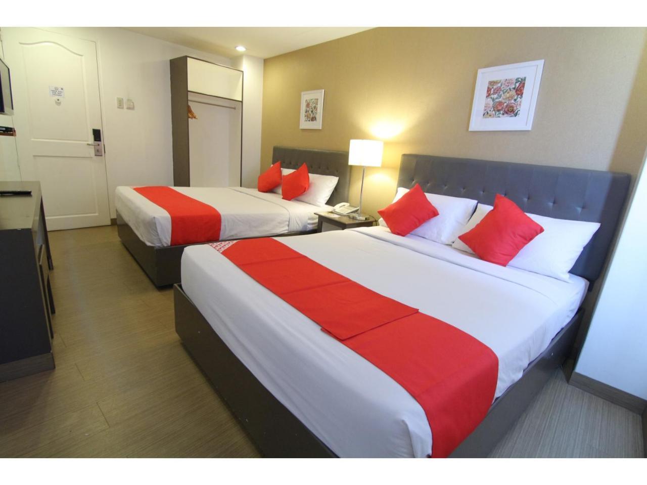 Oyo 24H City Hotel Near Makati Medical Center 마카티 외부 사진
