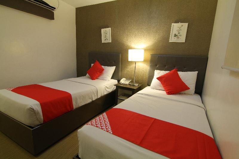 Oyo 24H City Hotel Near Makati Medical Center 마카티 외부 사진